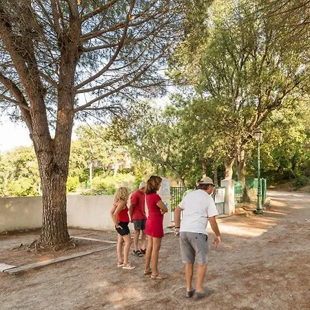 * Les Maisons Du Lac Les Restanques * Grimaud