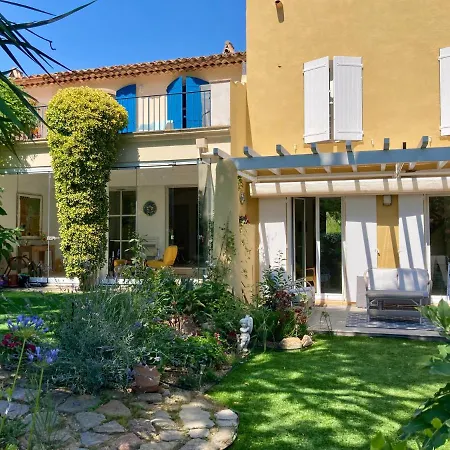* Les Maisons Du Lac Les Restanques * Holiday home