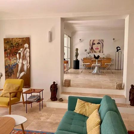 * Les Maisons Du Lac Les Restanques * Holiday home Grimaud