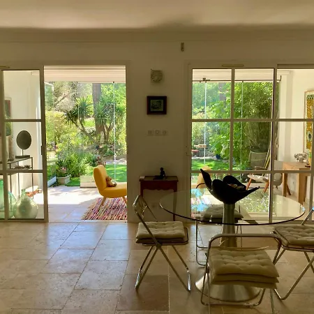 Holiday home * Les Maisons Du Lac Les Restanques *